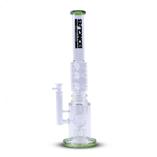 El Heavy Trash Green es perfecto para aquellos que buscan un bong duradero y atractivo. Su diseño en borosilicato no solo es visualmente impactante, sino que también optimiza la experiencia de fumado al filtrar el humo eficientemente. ¡Hazlo parte de tu colección!